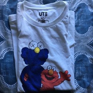 Kaws Uniqlo Sesame Street Size Small friends
